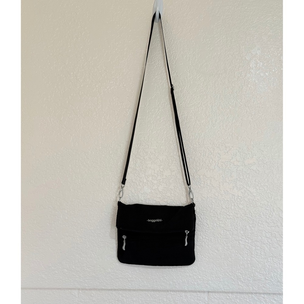 Baggallini‎ Crossbody Bag Womens Small Black Nylon Travel Purse Multi Pocket